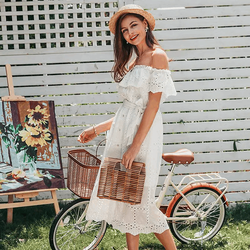 Robe En Coton à Volants Sur L’épaule